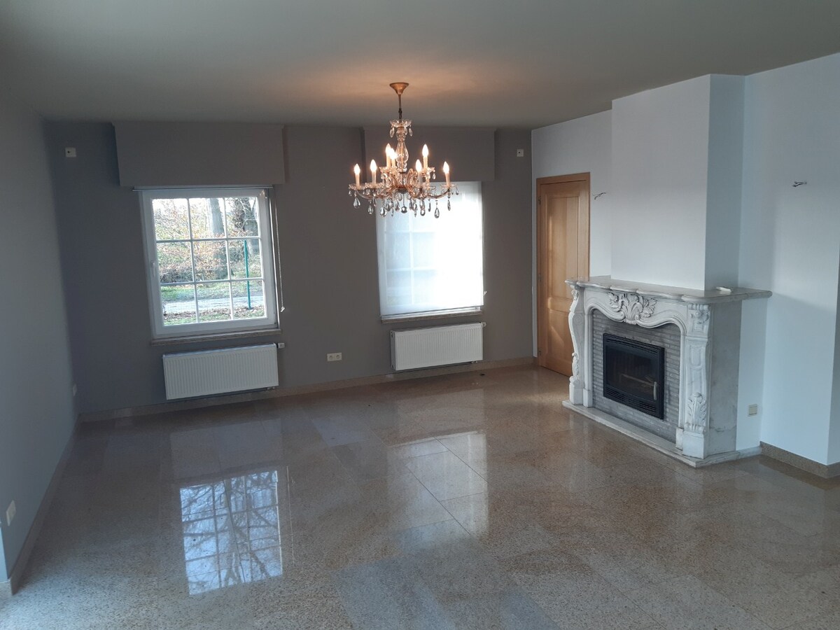 Uitzonderlijk gelegen villa. 