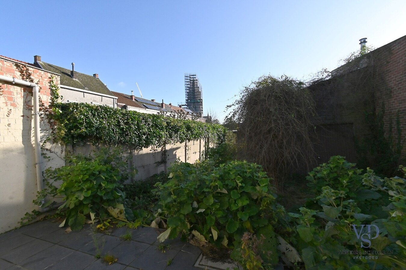 Ruime woning met tuin in centrum Eine ! 