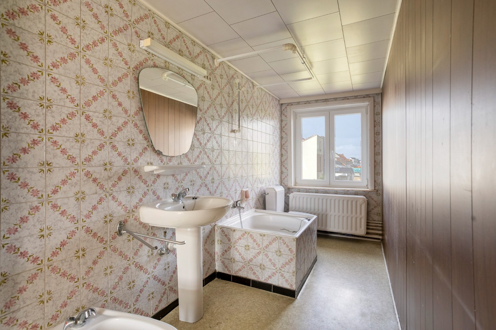 TE RENOVEREN WONING met 2/3/4 slaapkamers en tuin – 1640 SINT-GENESIUS-RODE 