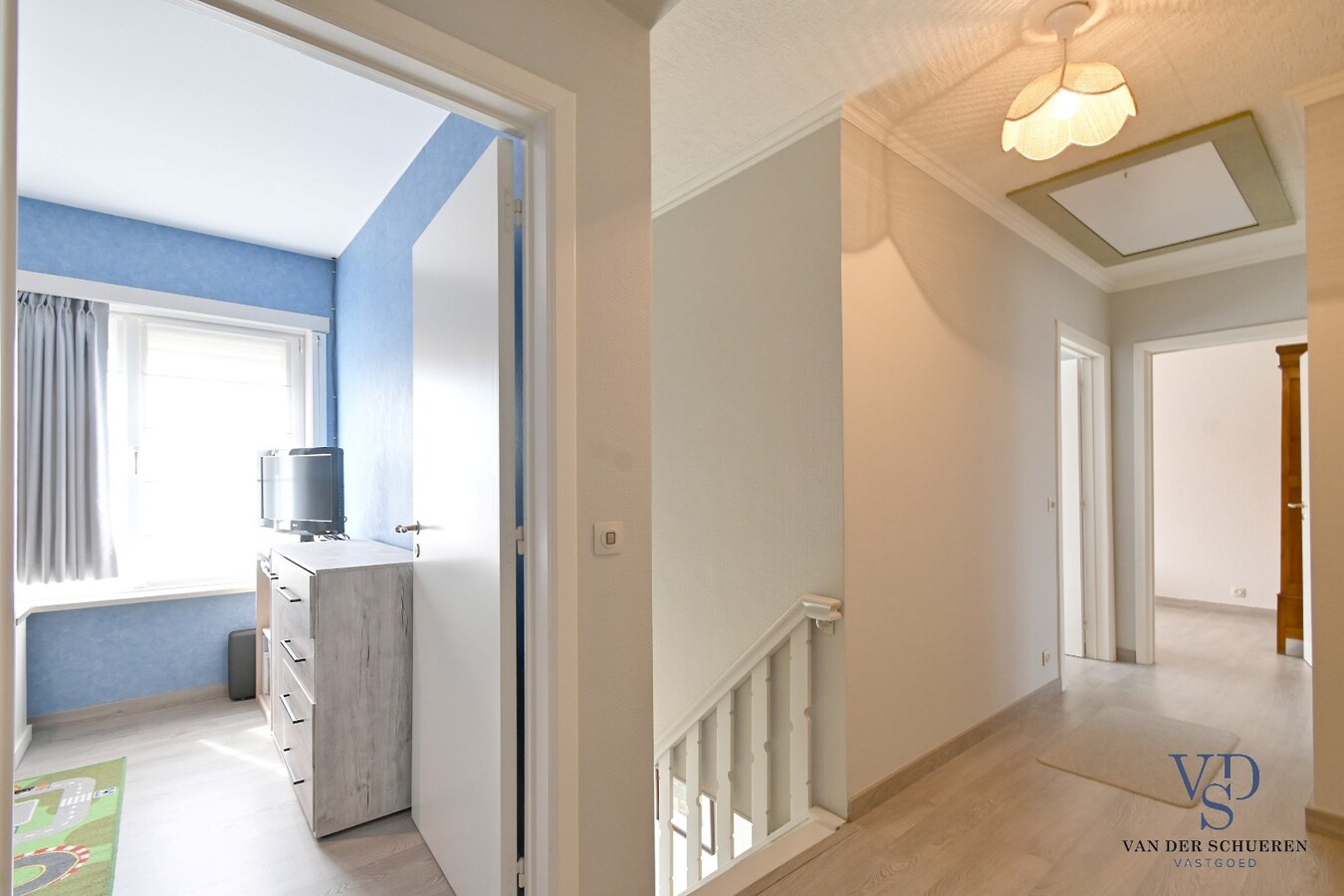 Degelijke, ruime eigendom in rustige residentiële wijk 