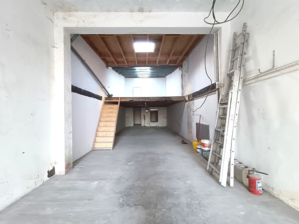 Opslagplaats/bouwgrond van 106 m² in het centrum van Heist 