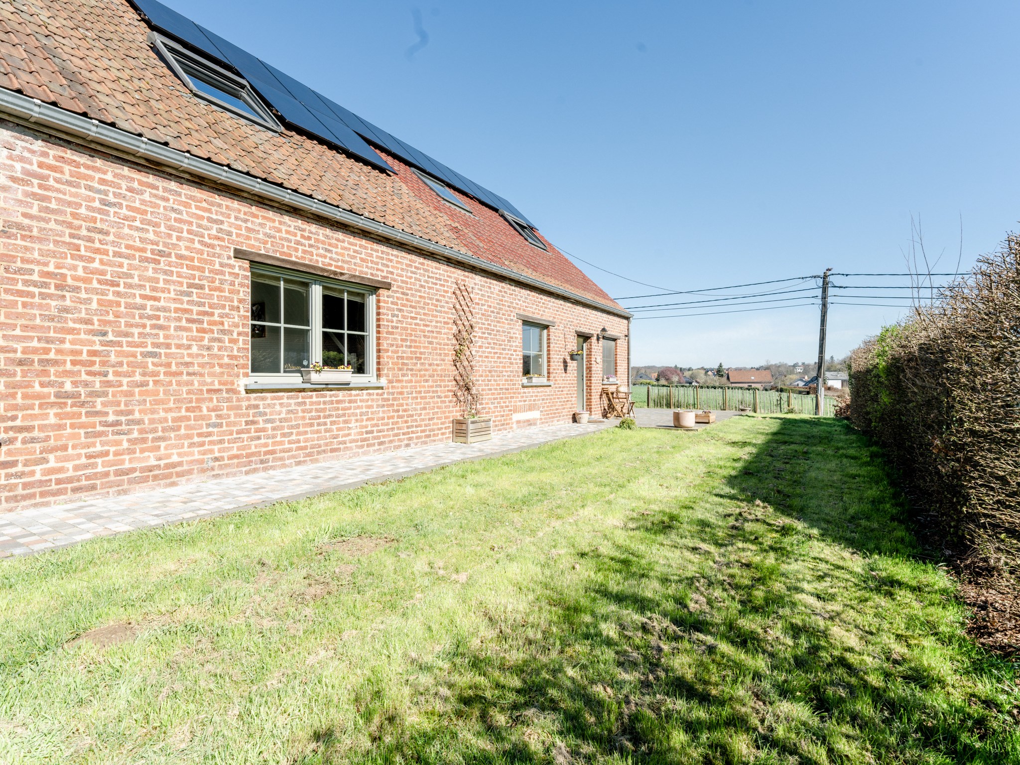 Vrijstaande woning met 3 kamers te midden het groen 