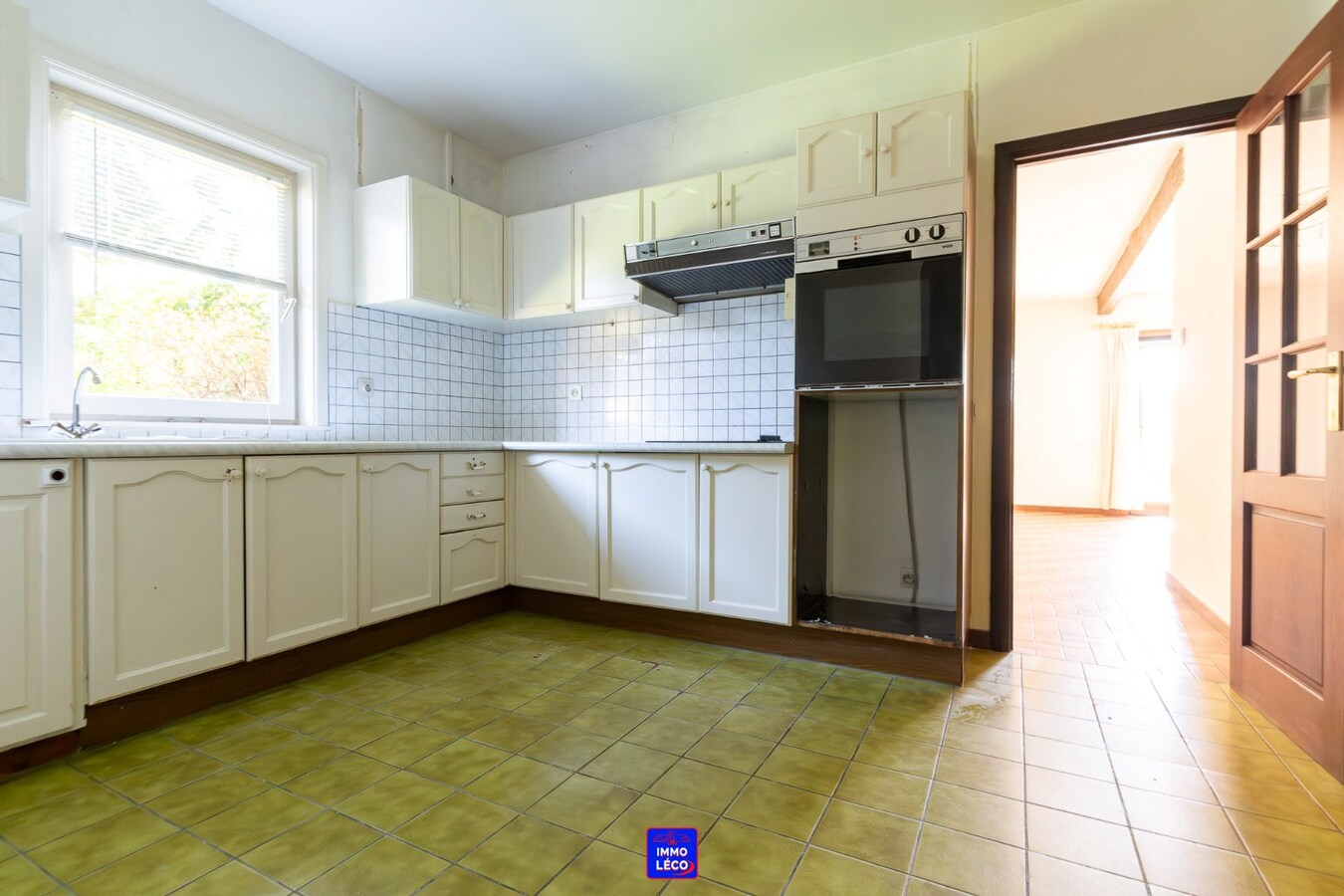 Villa "Semi Plain-Pied" érigée sur une parcelle de 669m², 2 garages, parking privé ! 
