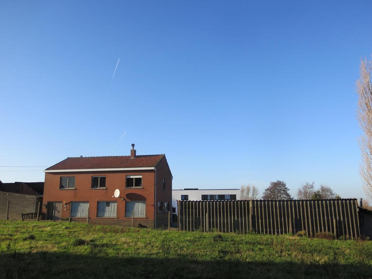 Ruime woning met 6 slaapkamers en panoramisch zicht 