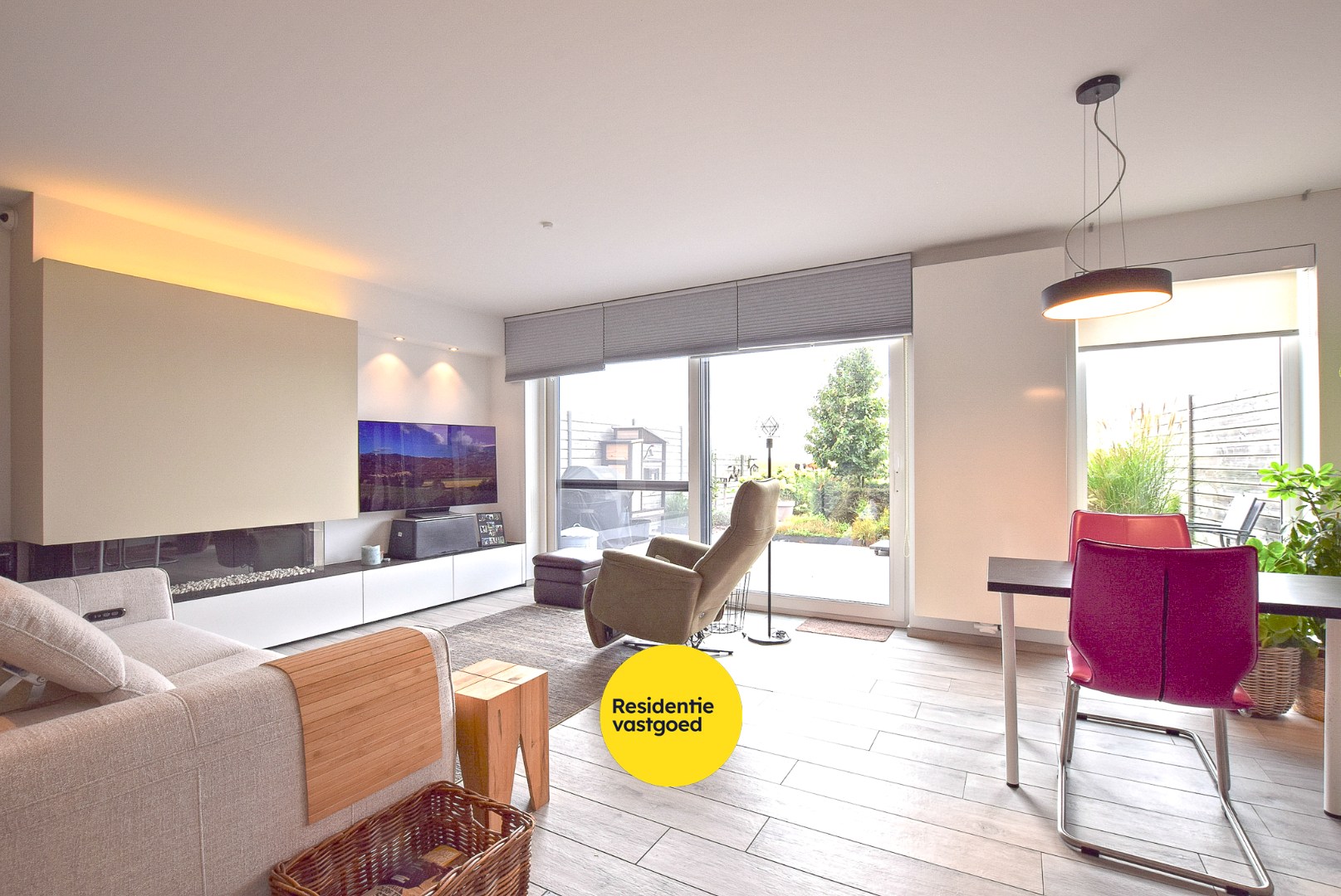 Moderne woning (2018) te Ramskapelle met 3 slaapkamers, garage en verzichten. 