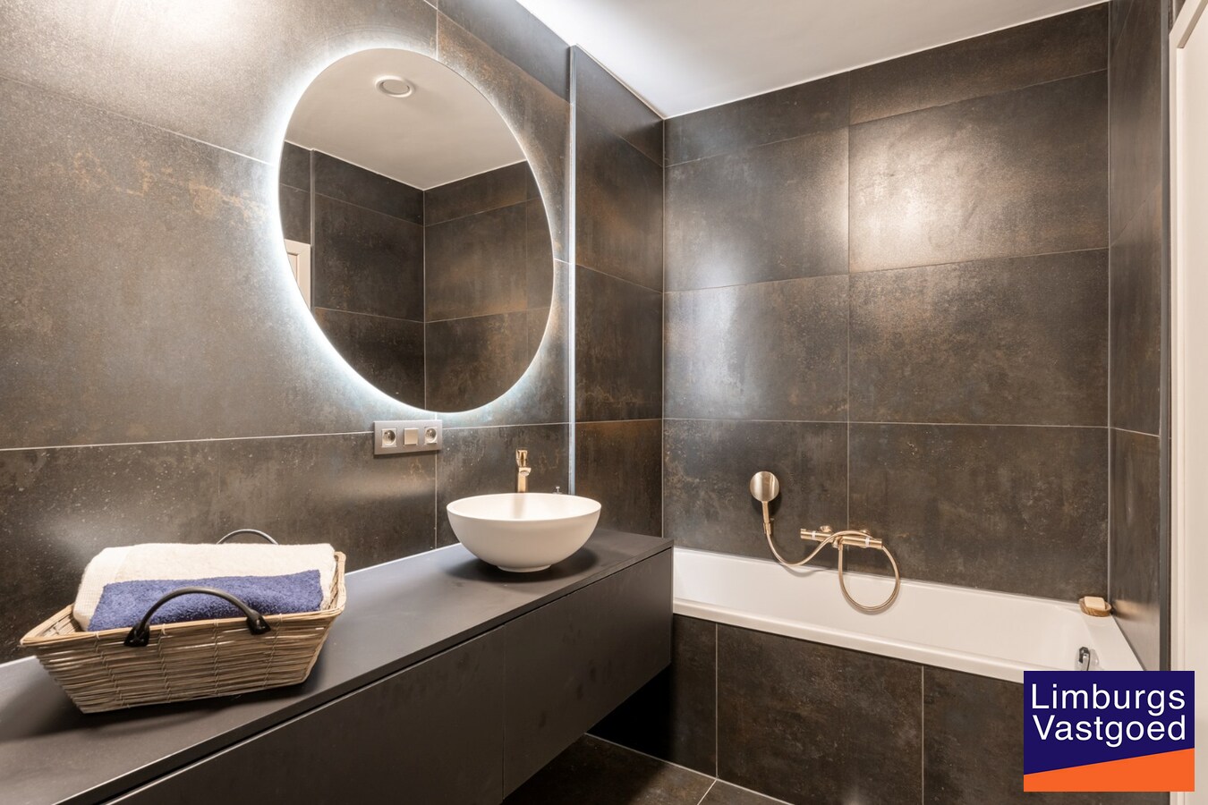 Energiezuinig 3 slpk penthouse, 122m² + terras, 2 parkings en berging 