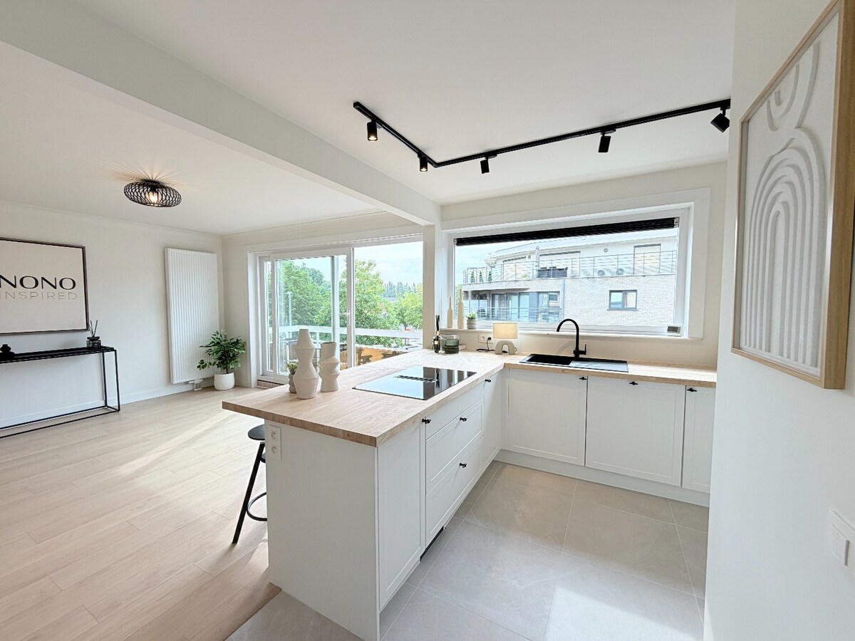 Fantastisch superruim leefappartement in hartje van Gullegem ! *** NONO INSPIRED *** 