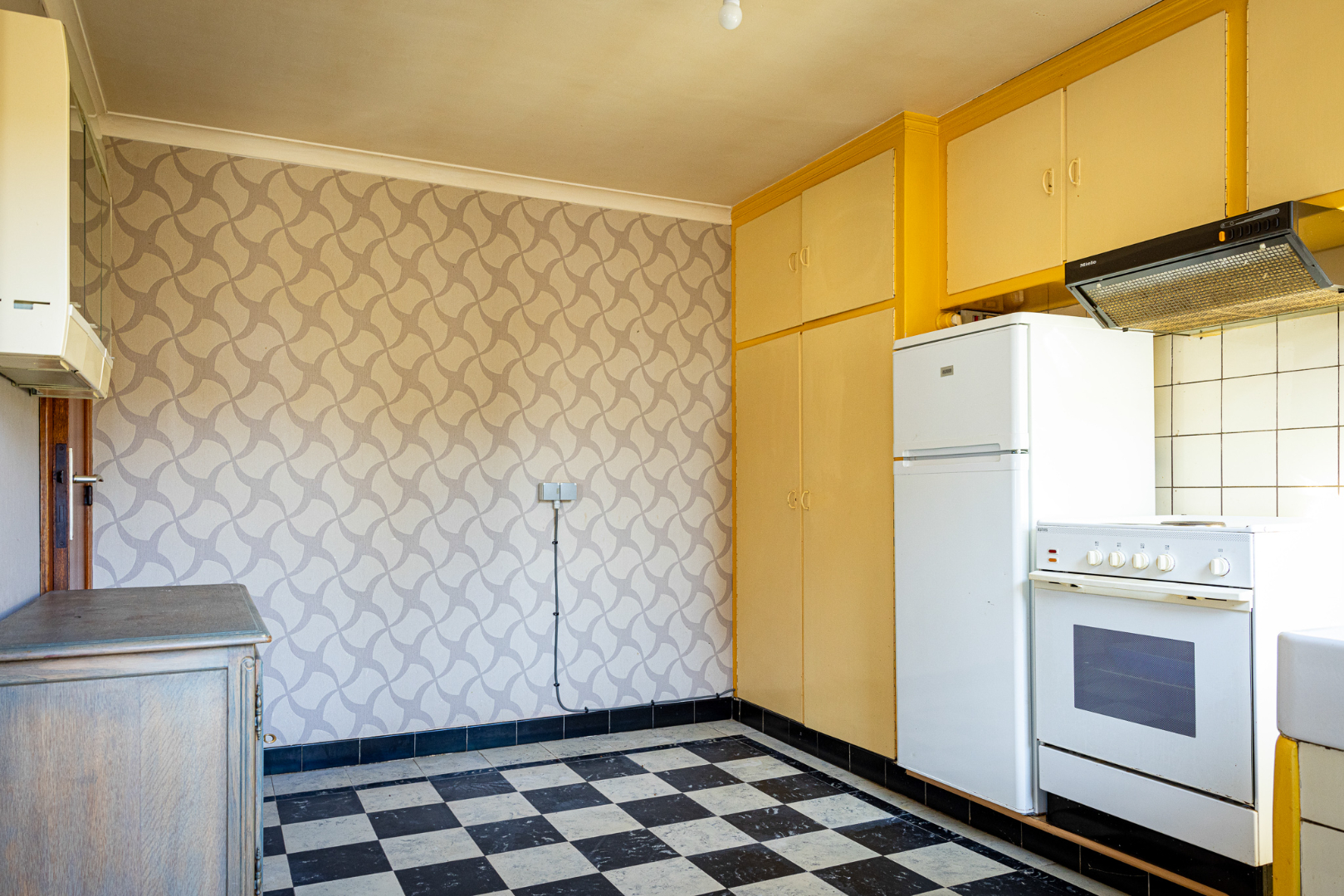 Charmante te renoveren woning op 469m² landelijk gelegen te Maldegem 