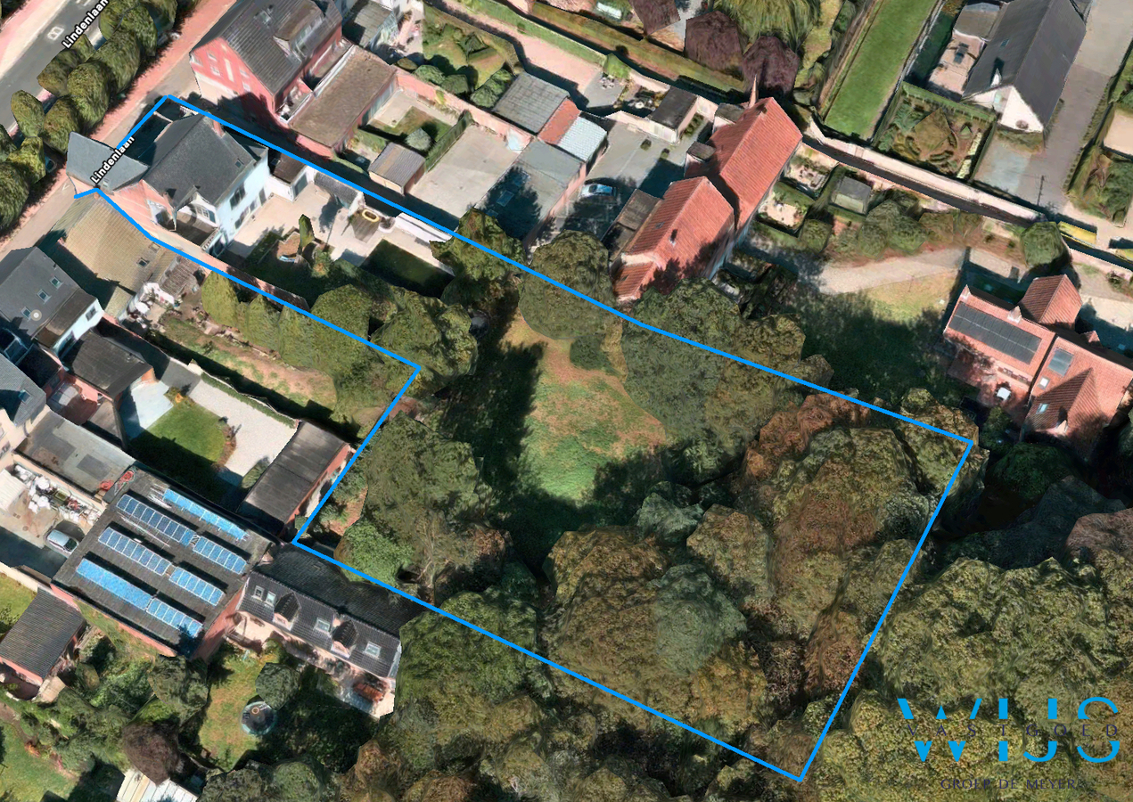 Karaktervolle dokterswoning op 3.106m² in CENTRUM ERTVELDE 