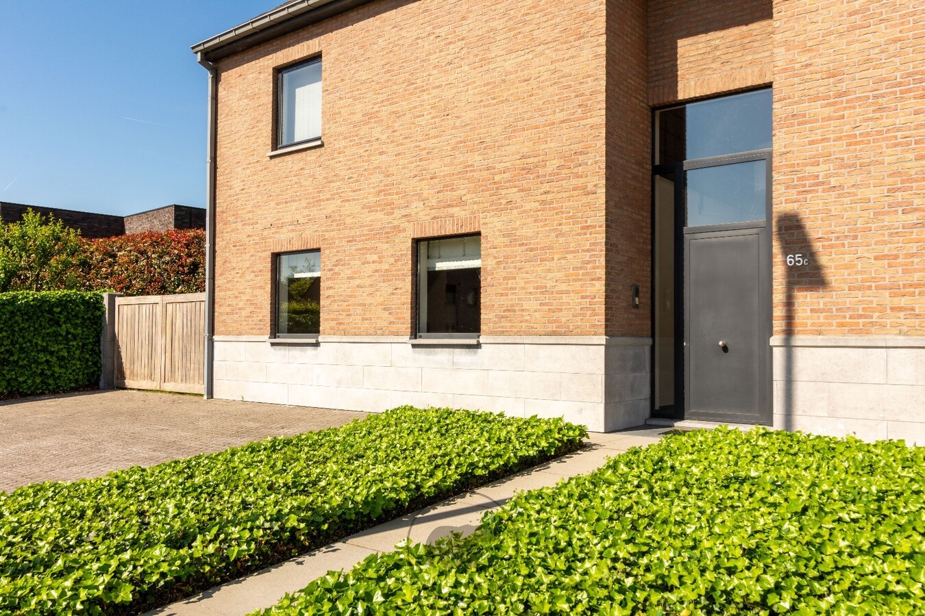 Ruime en luxueus afgewerkte villa in landelijke omgeving 