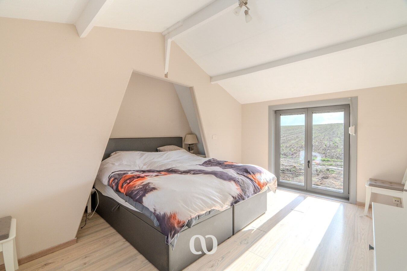 Prachtig gelegen villa met zwembad 