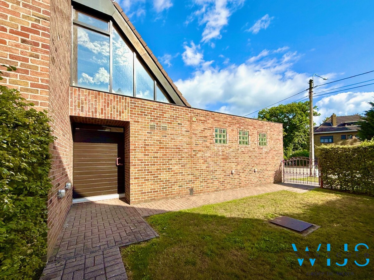 WIJS woonhuis op ideaal perceel van 738m² te Rieme ! 