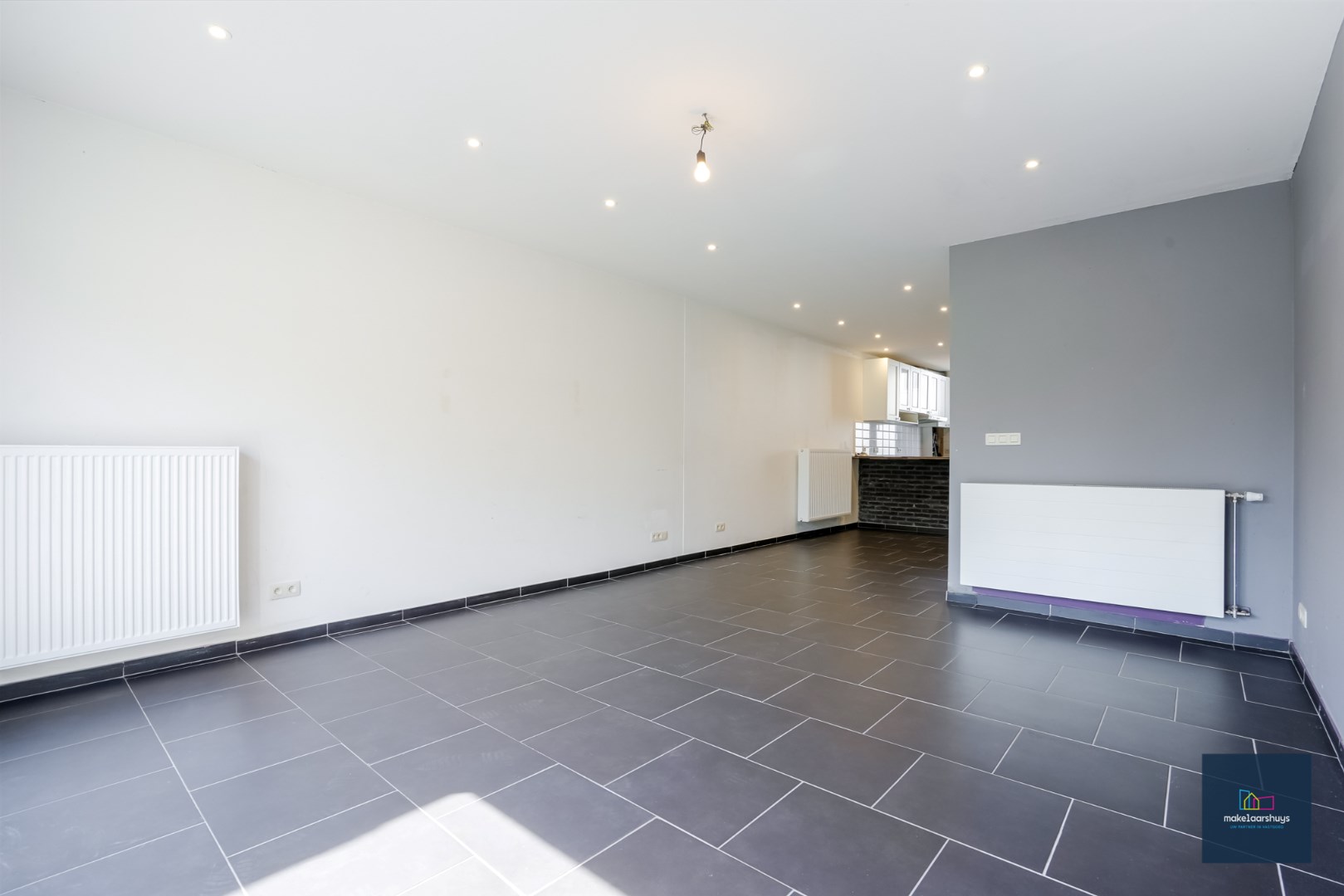 BEZOEKMOMENTEN VOLZET !!! Leuke woning met 3 slpk. en tuin te Gent/Mariakerke 