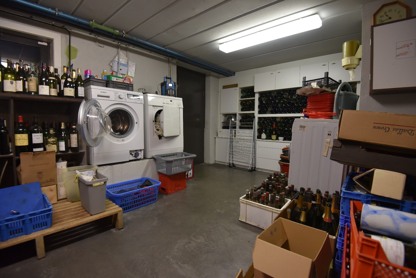 Volumineuze (9 slpks) multifunctionele woning te centrum Lembeke 