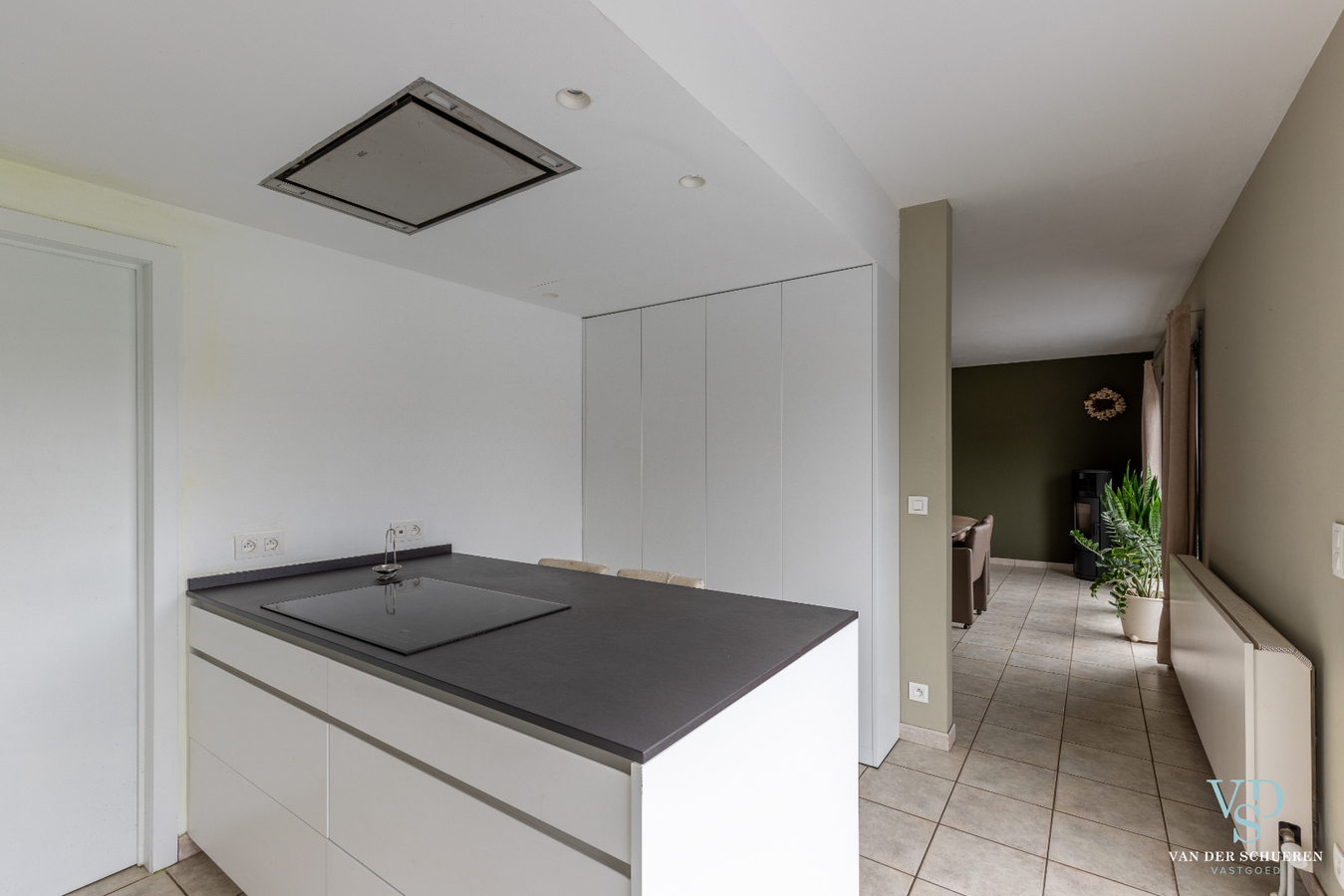 Energiezuinige, eigentijdse villa met zwembad. 