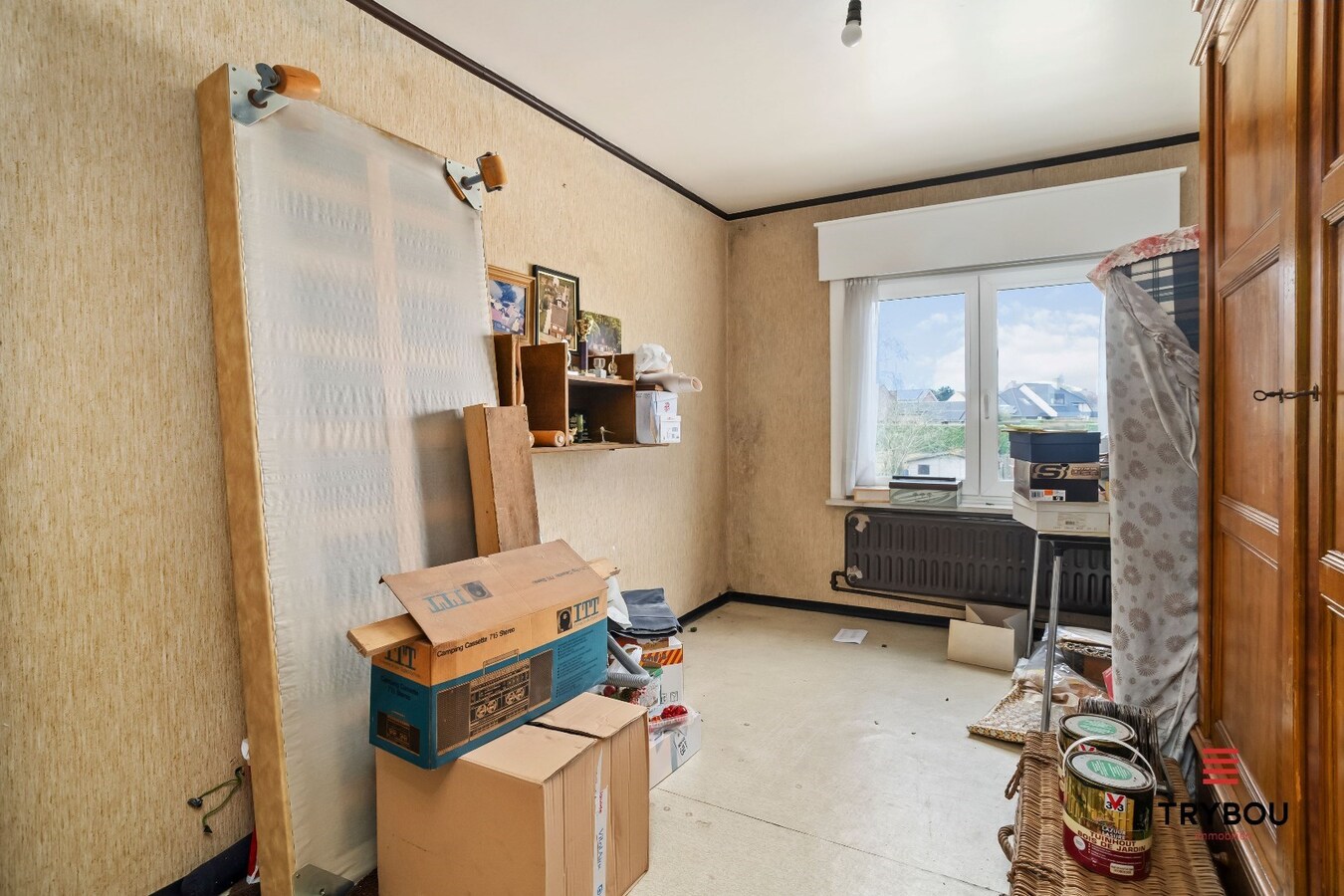 Ruime halfopen woning met 4 slaapkamers en garage 