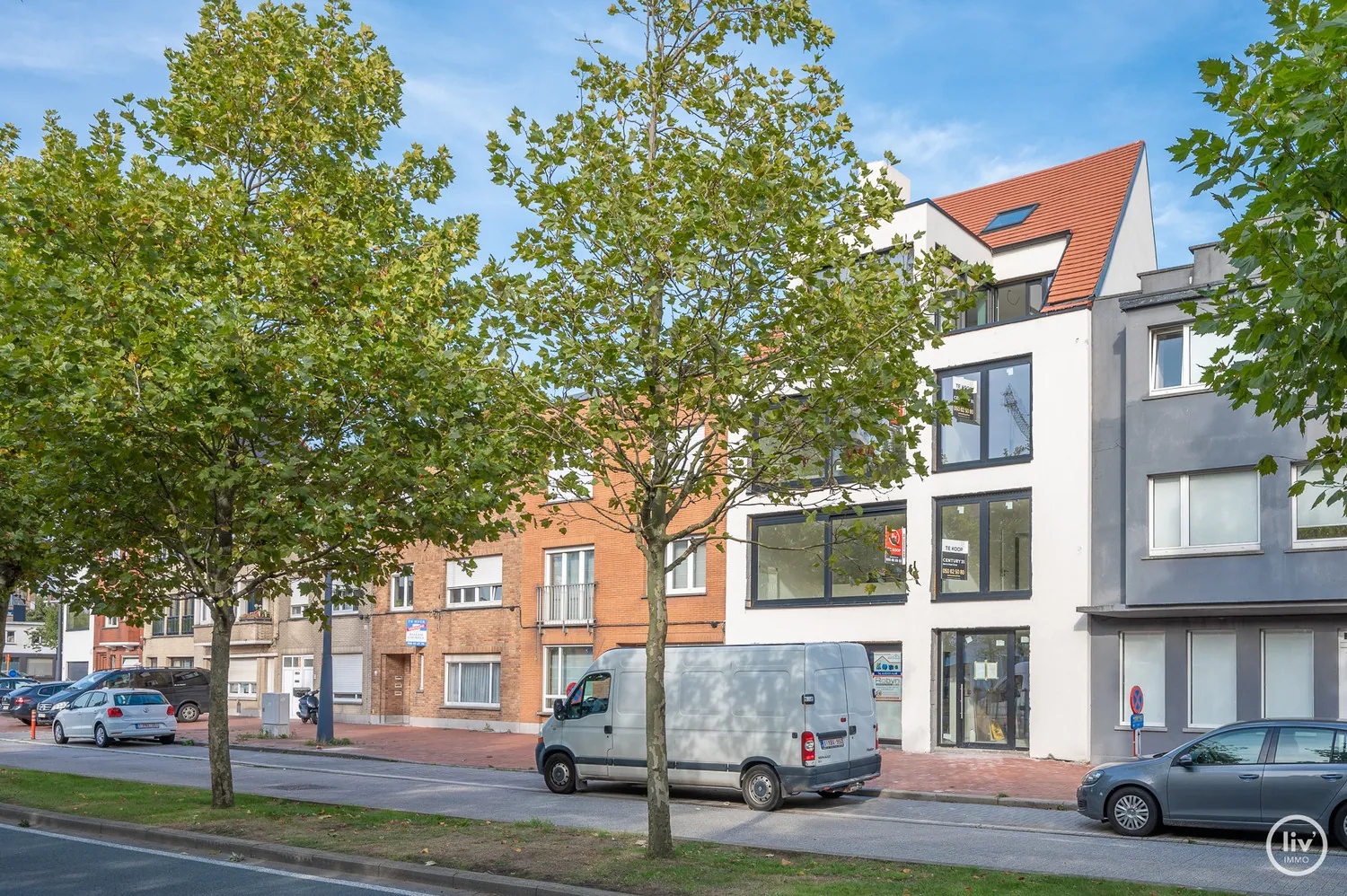 Gerenoveerd gelijkvloersappartement in een recent gerenoveerd gebouw vlakbij Duinenwater in Knokke.