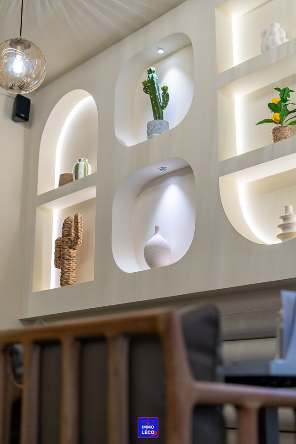 Etablissement prêt à l'emploi entièrement rénové, proche de la Gare, EXCELLENTE OPPORTUNITE ! 