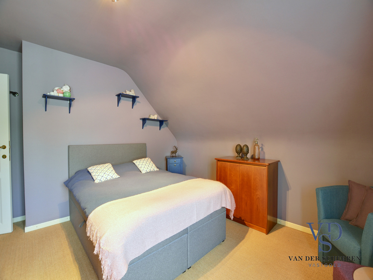 Ruime, tijdloze villa. Uitstekende ligging. 