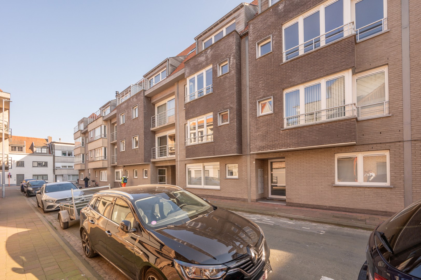 Absoluut instapklare en recent gebouwde duplex met zonneterrassen 