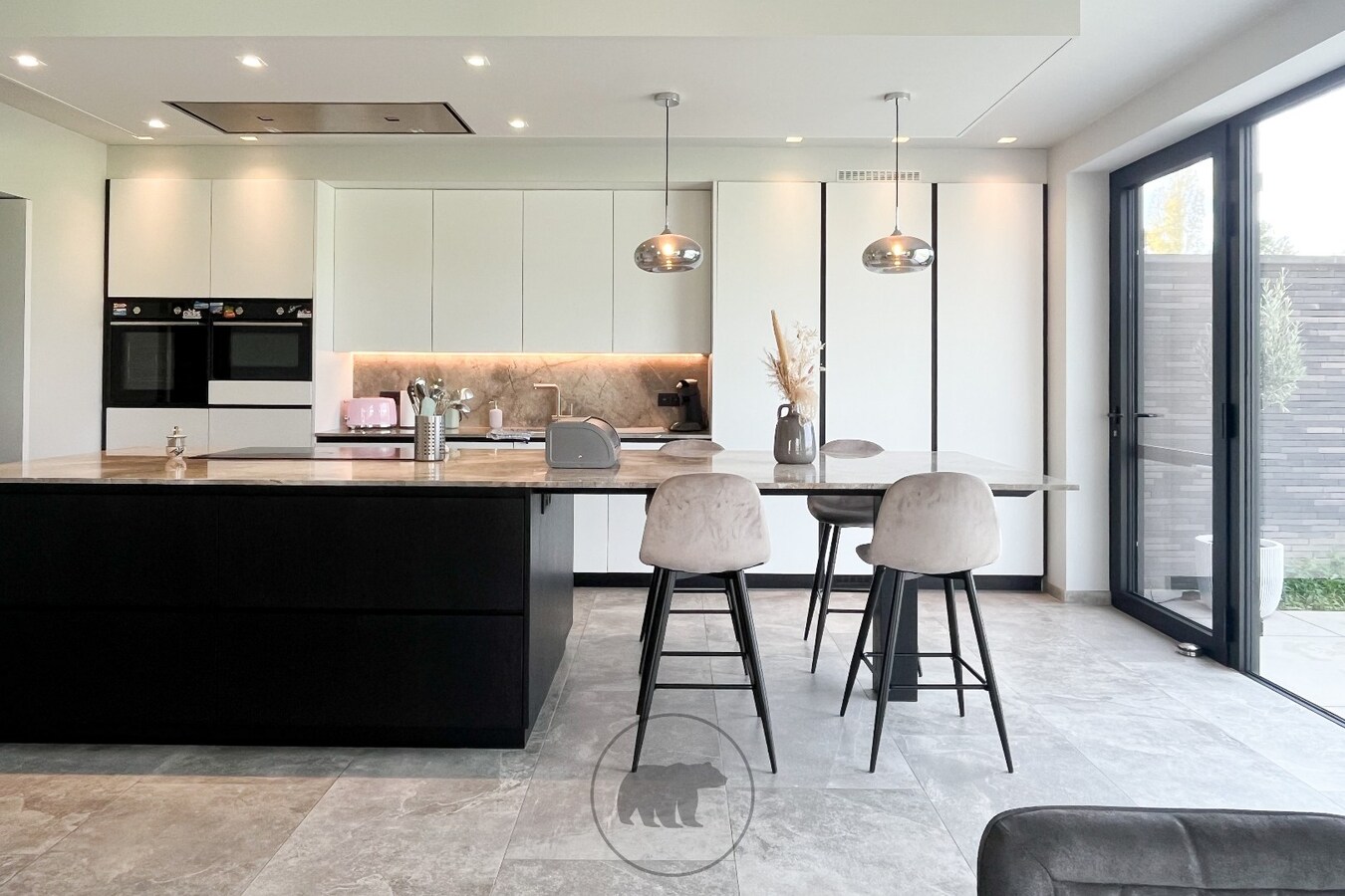 Nieuwbouwvilla met hoge afwerkingsgraad en weids uitzicht 