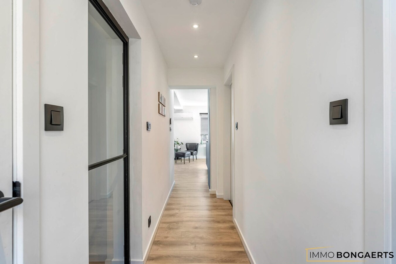 Volledig gerenoveerde woning met 4 slaapkamers 