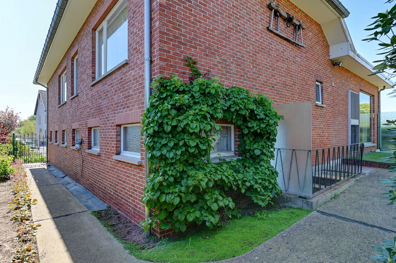 Ruime woning met drie slaapkamers 