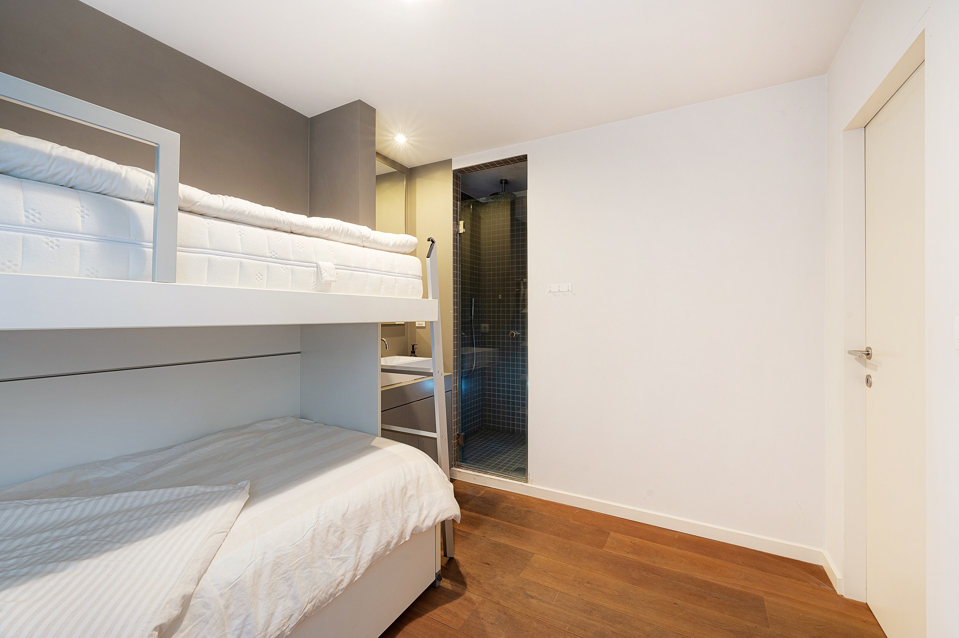 Recent 2-slaapkamer appartement centraal gelegen in Knokke 