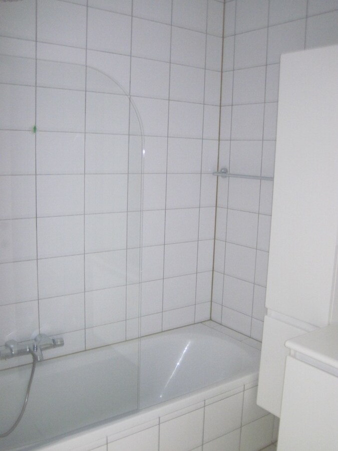 Uitstekend gelegen appartement. Geen vaste kosten ! 