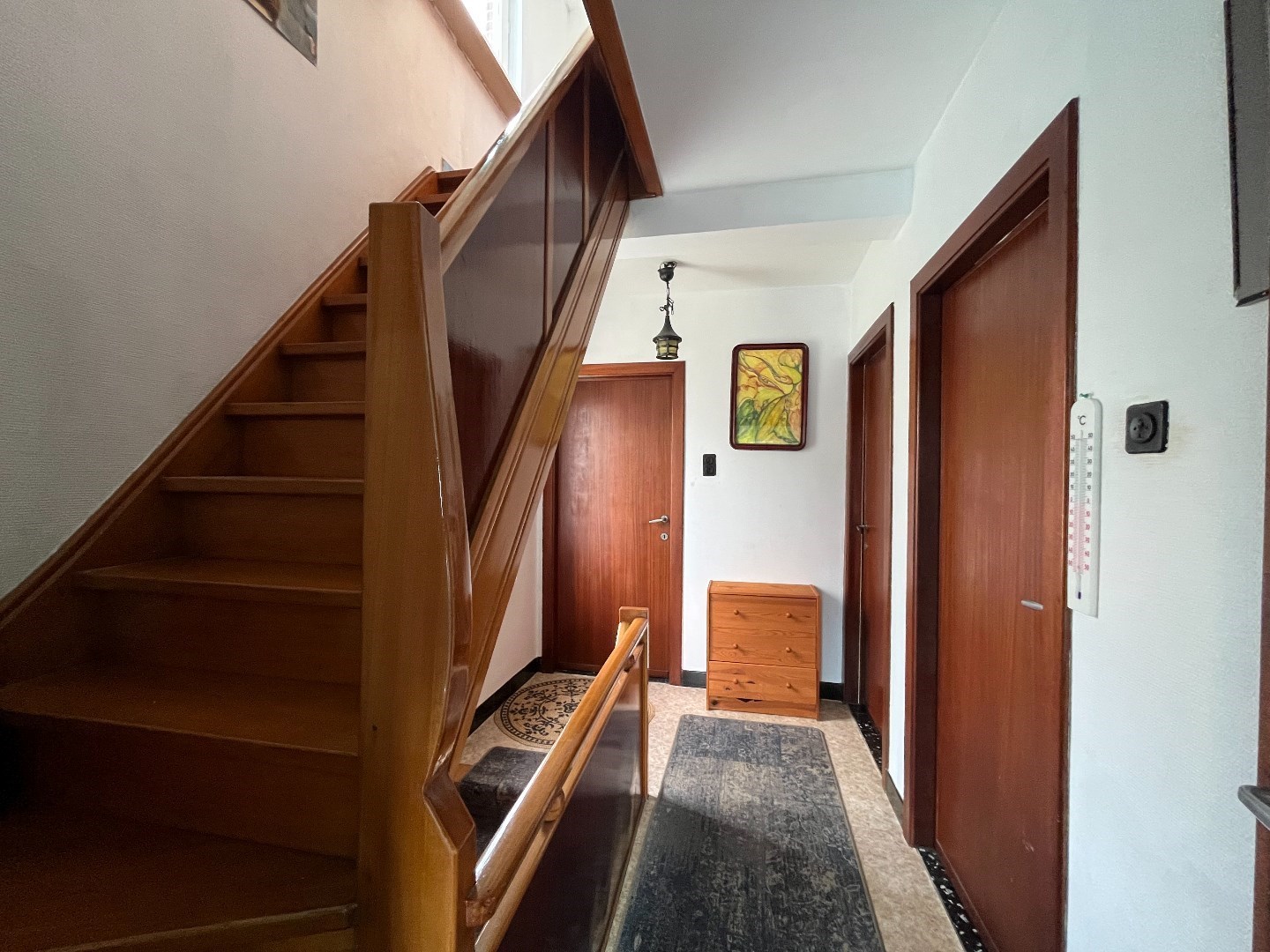 Ruime gezinswoning met grote tuin nabij het centrum van Larum 