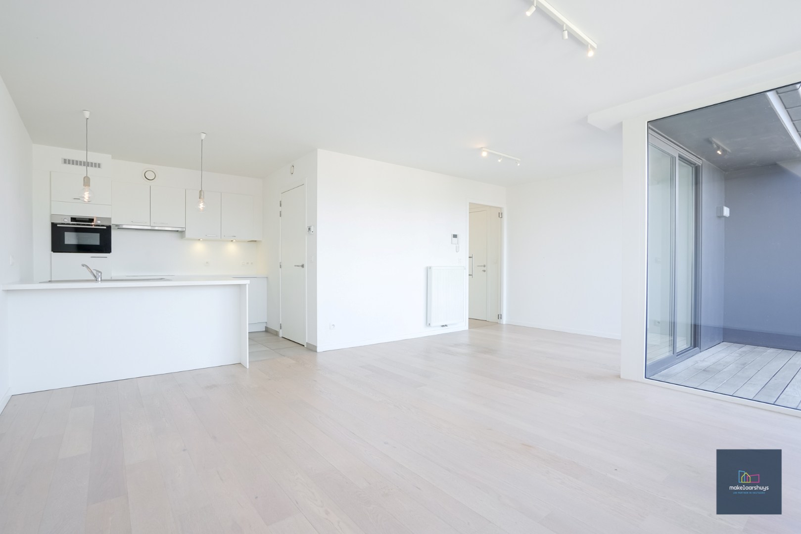 Schitterend 1-slpk.appartement met staanplaats. 