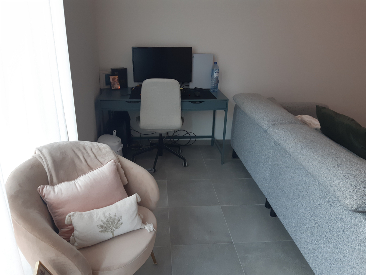 1 slpk-appartement met terras in centrum Gavere. 