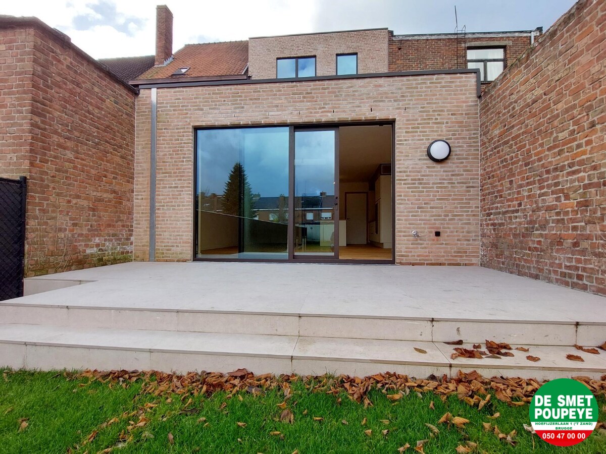 Gelijkvloersappartement met terras en tuin 