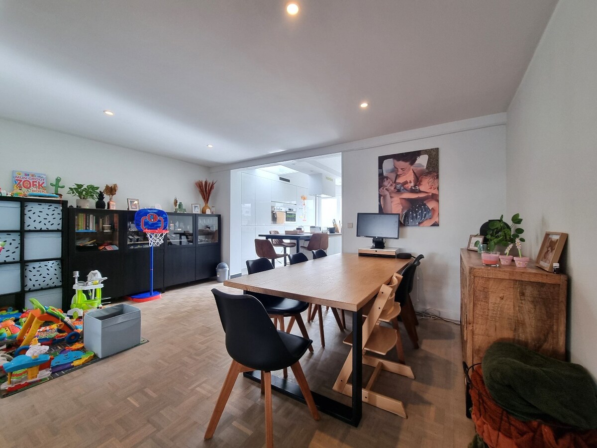 Aangename gezinswoning met tuin, garage &amp; achteruitgang - Heist 