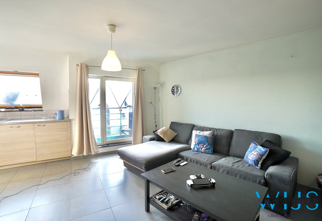 Super gezellig dakappartement met 1 slaapkamer in hartje Assenede ! 