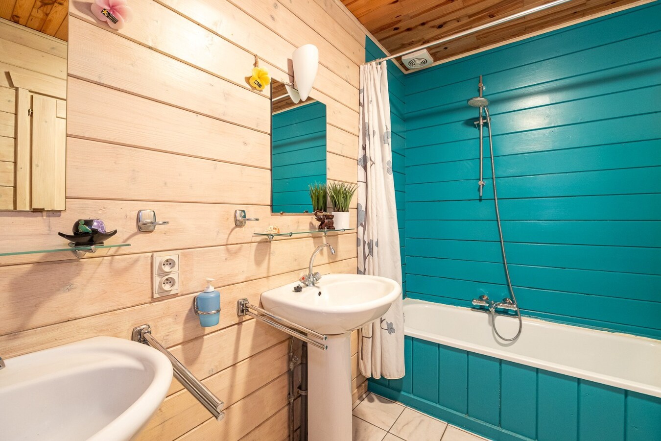 Instapklare gelijkvloers woning in het groen op een West-perceel van  626 m² 