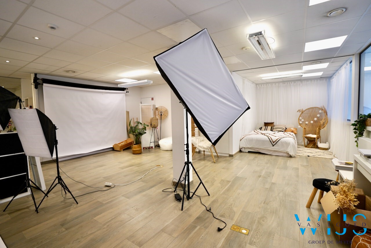 Multifunctioneel handelspand te centrum SLEIDINGE! 