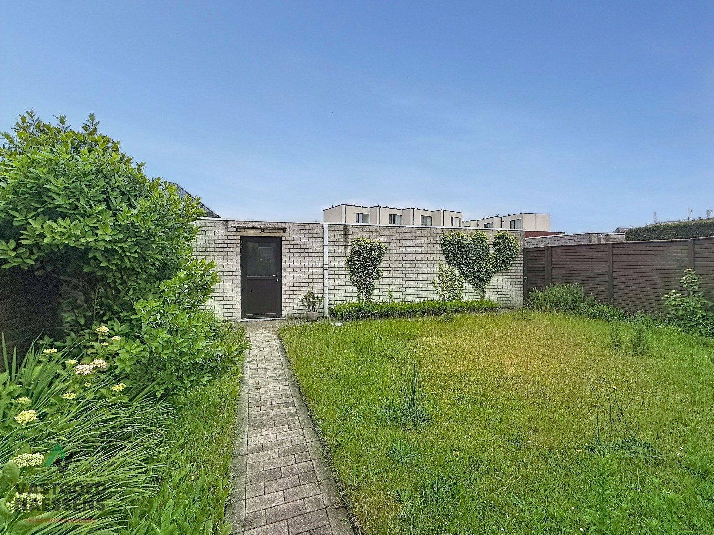 RUIM GLVL 2 SLPK APP MET TUIN EN GARAGE 