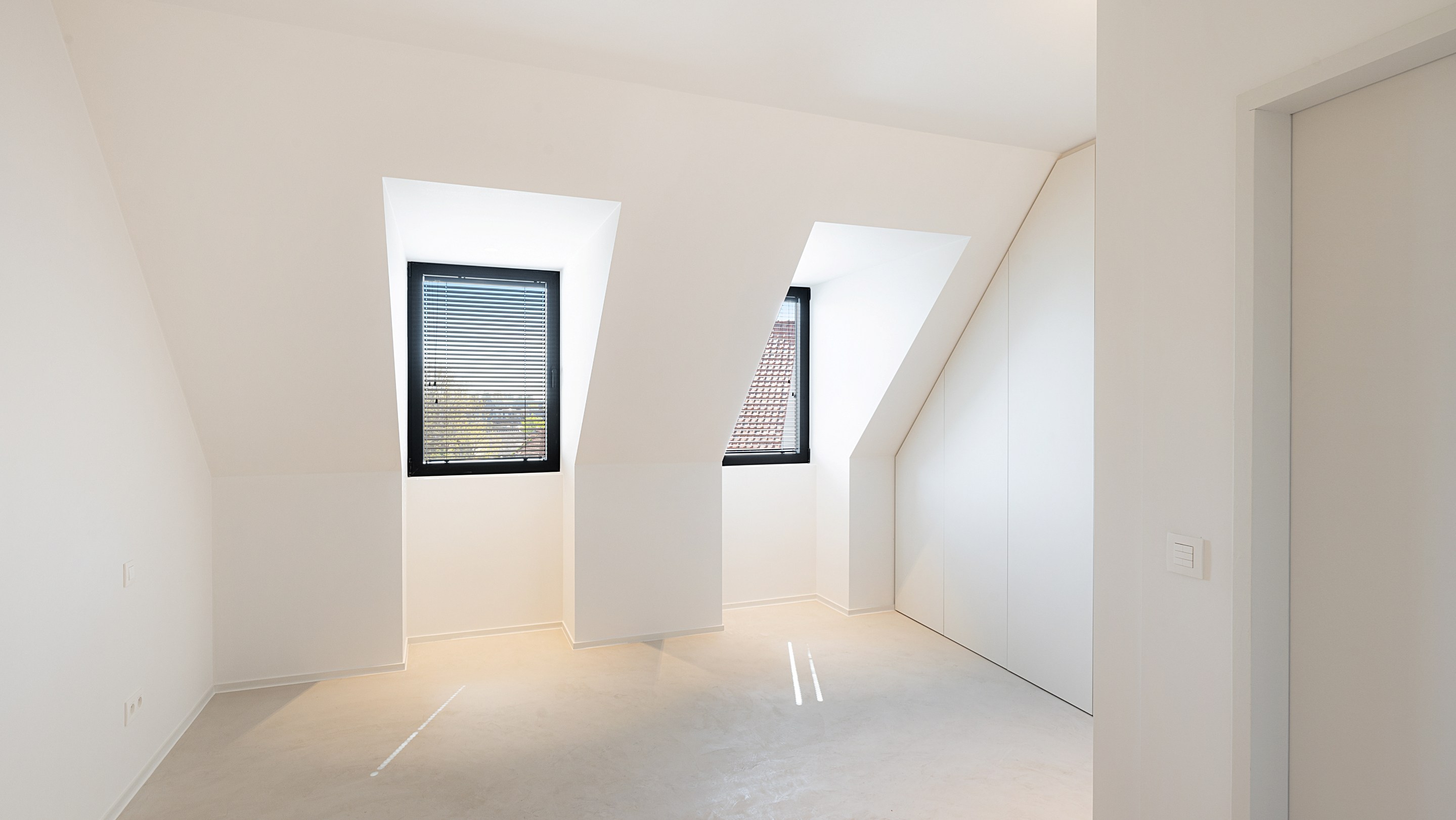 Top afgewerkte nieuwbouwwoning met 4 slaapkamers in het oude Knokke. 