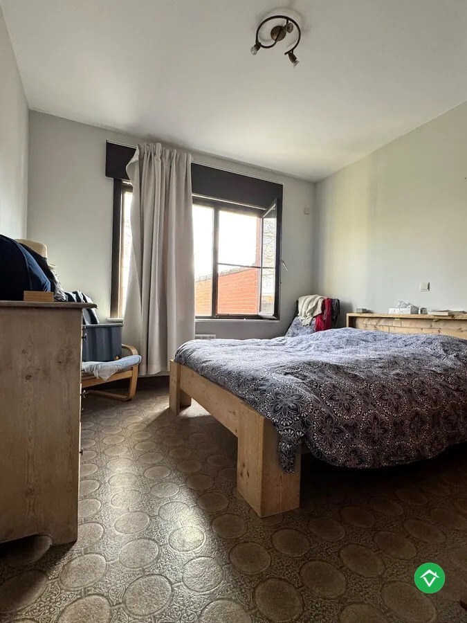 Appartement met 2 slaapkamers en garage in centrum Koekelare 