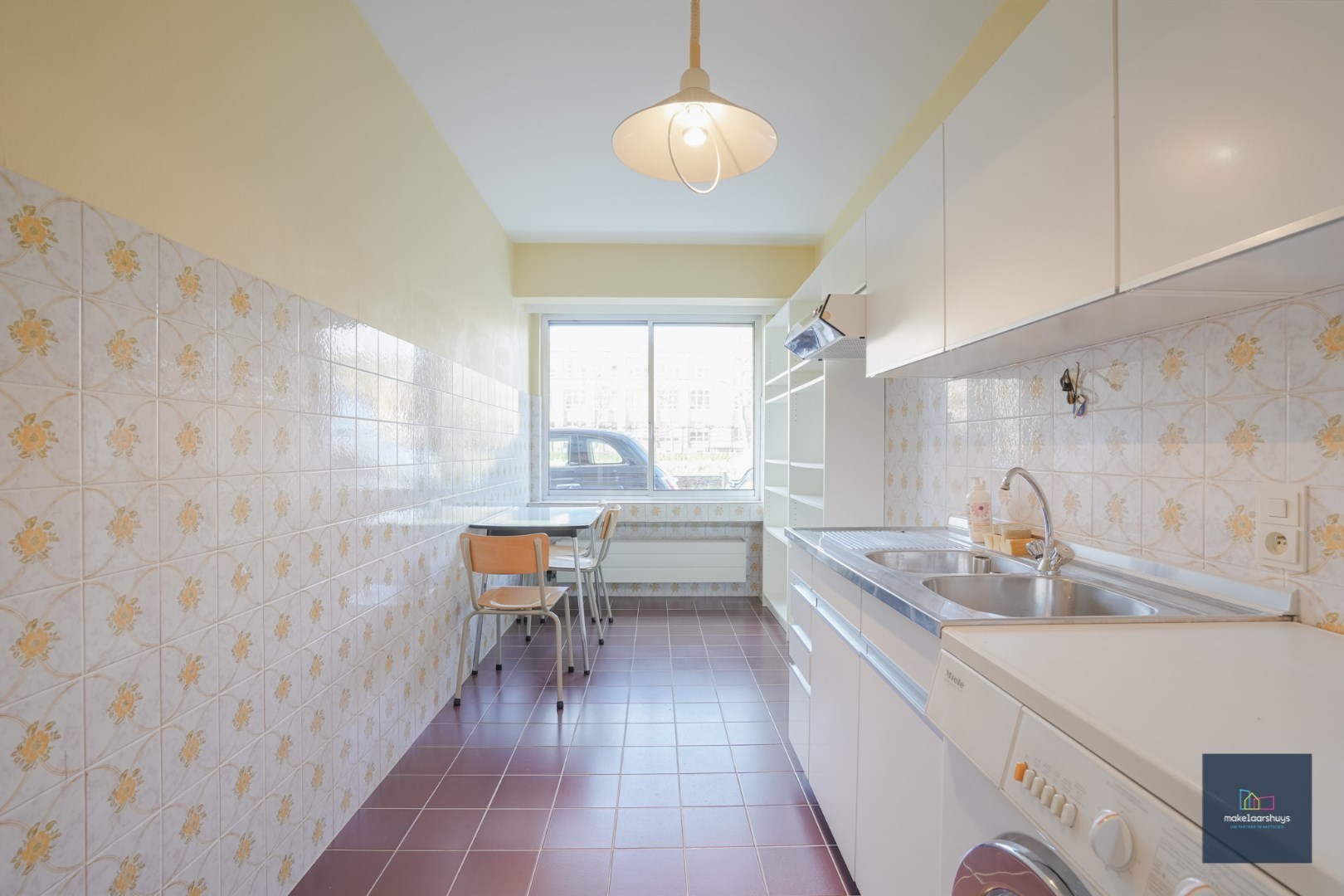 VERHUURD - Ruim 2-slpk app op de Coupure (zie bezoekmoment website) 