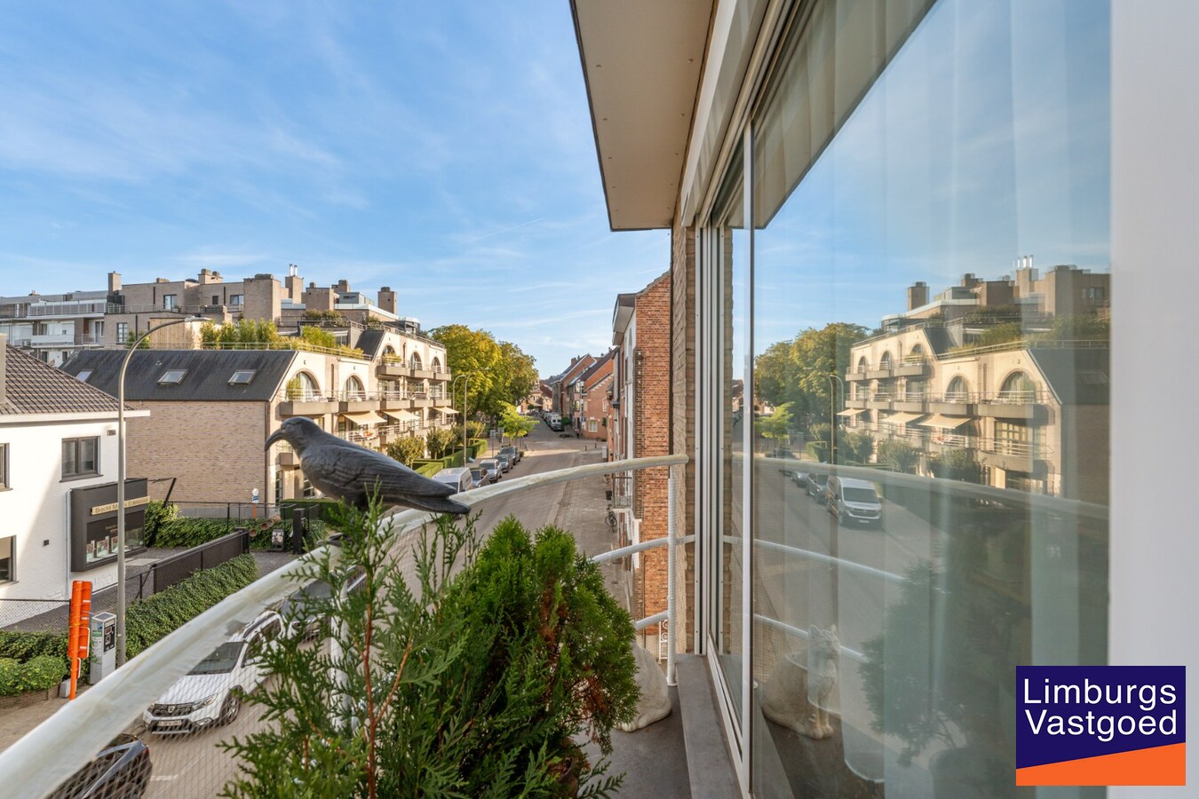 Ruim en centraal gelegen appartement, 2 slpk, met terras en garage 