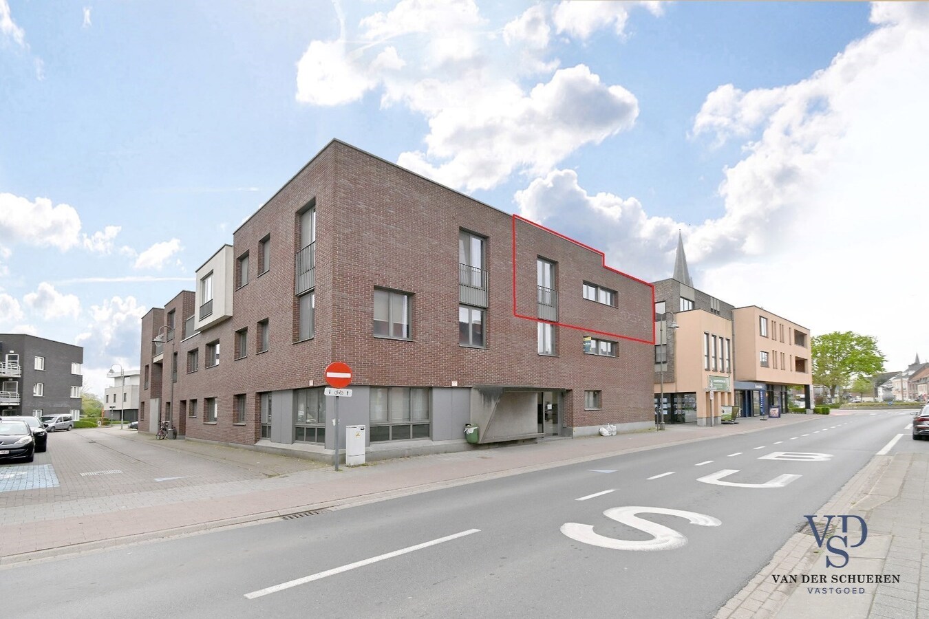 Eigentijds appartement in centrum Eke. 