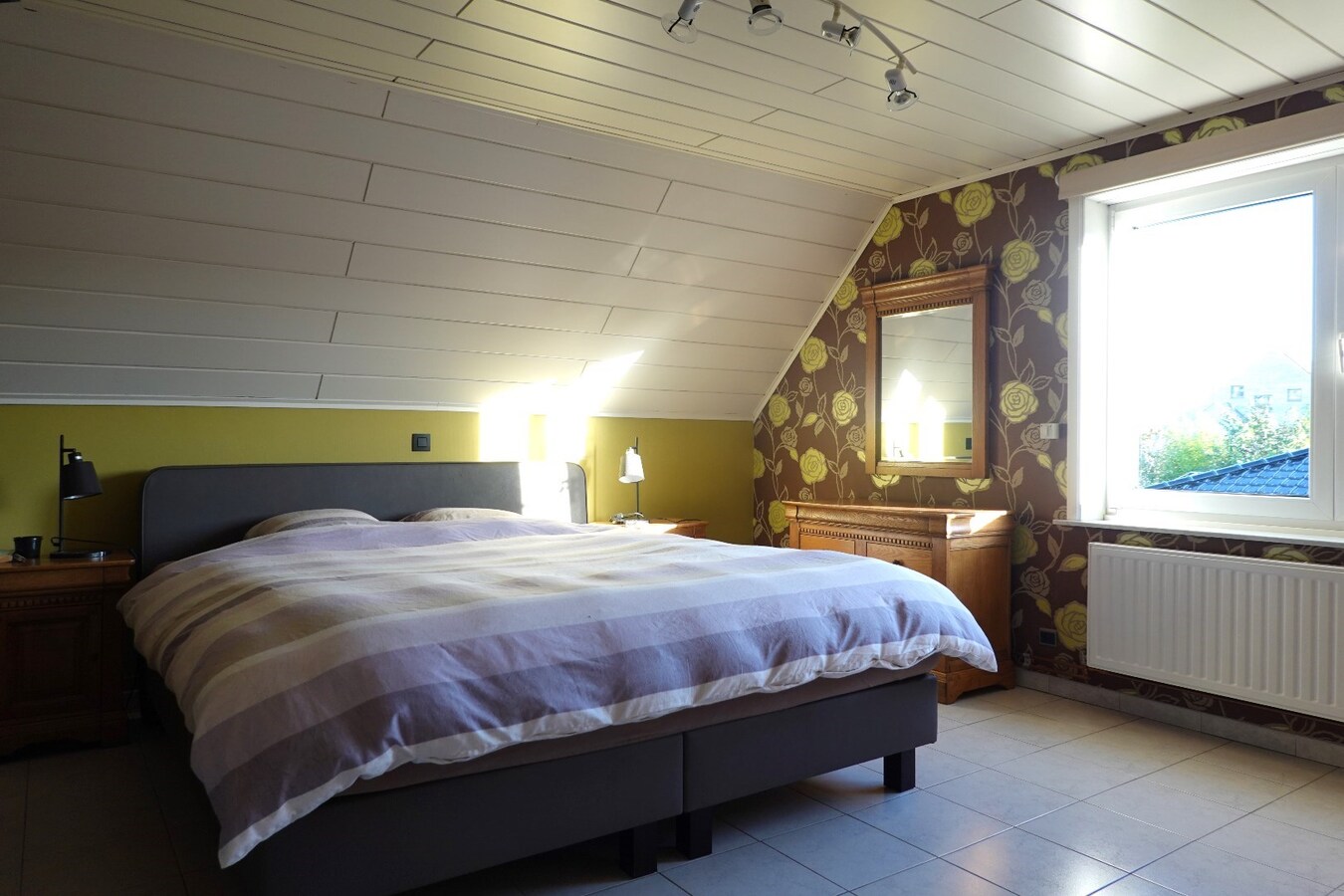 Stijlvolle villa met 4 slaapkamers en grote tuin 