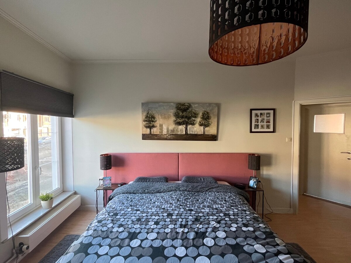 Praktische, ruime rijwoning te centrum Gavere 