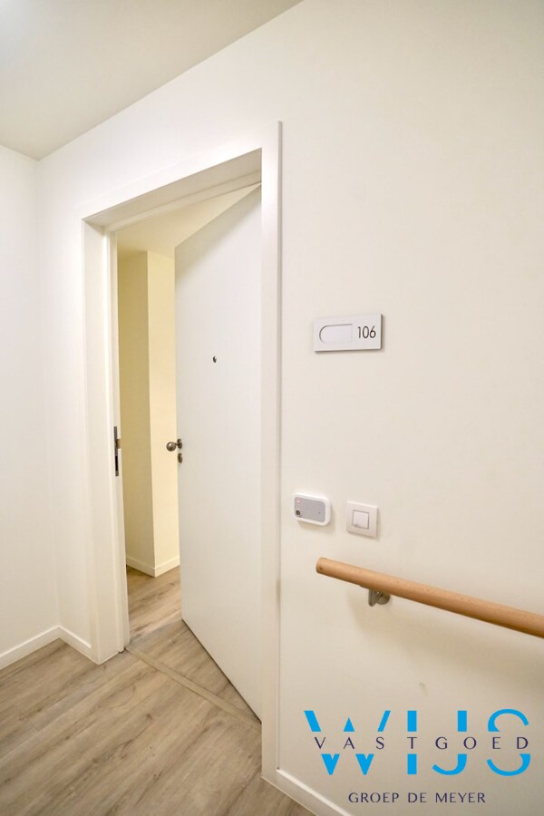 Totaal afgewerkte serviceflat te Lievegem ! 