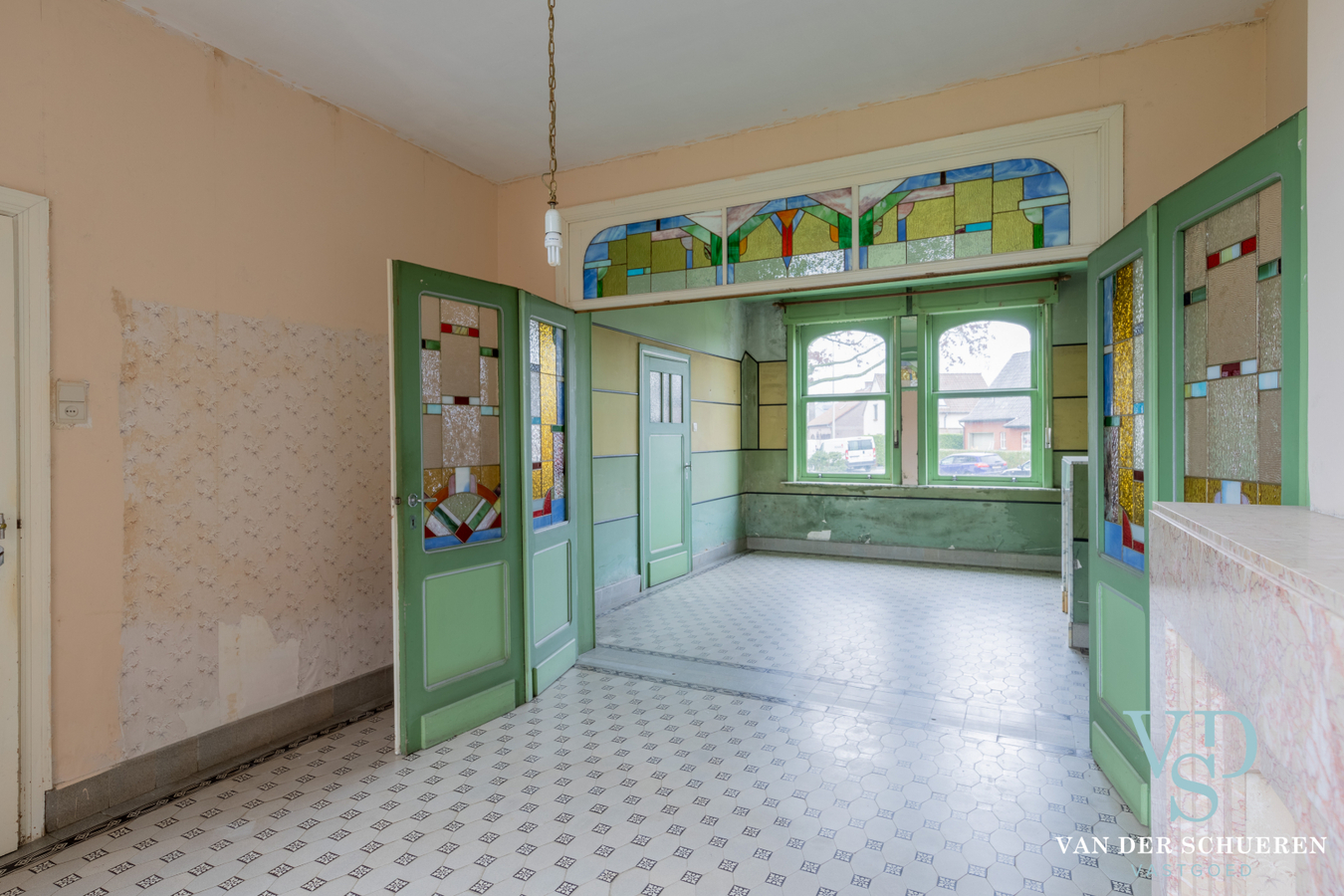 Statige herenwoning met potentieel ! 