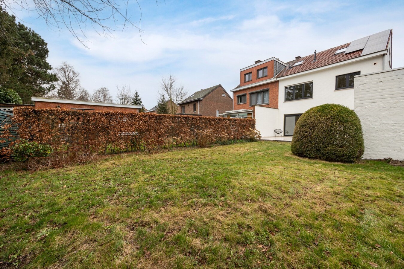 Volledig gerenoveerde HOB op een toplocatie te Kapellen! 