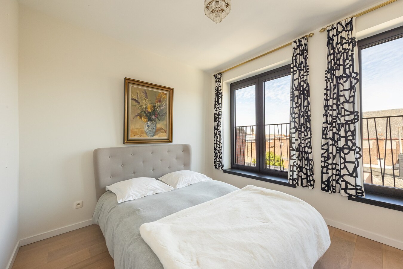 Recent energiezuinig appt. met zonnig terras te Oud-Berchem! 