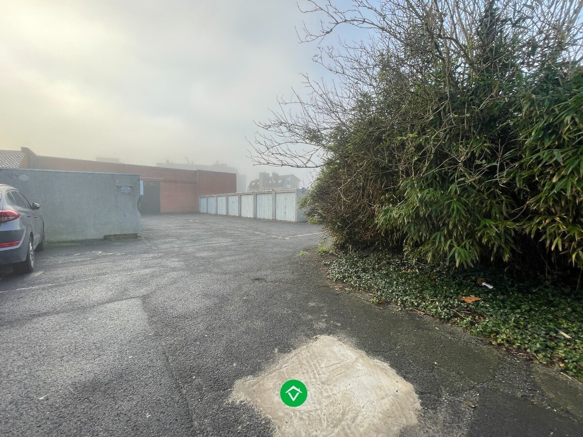 Afgesloten garagebox in centrum Roeselare 